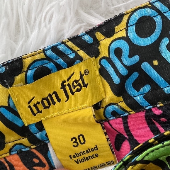 Y2K Iron Fist neon skull fighter trunks - Picture 6 of 7